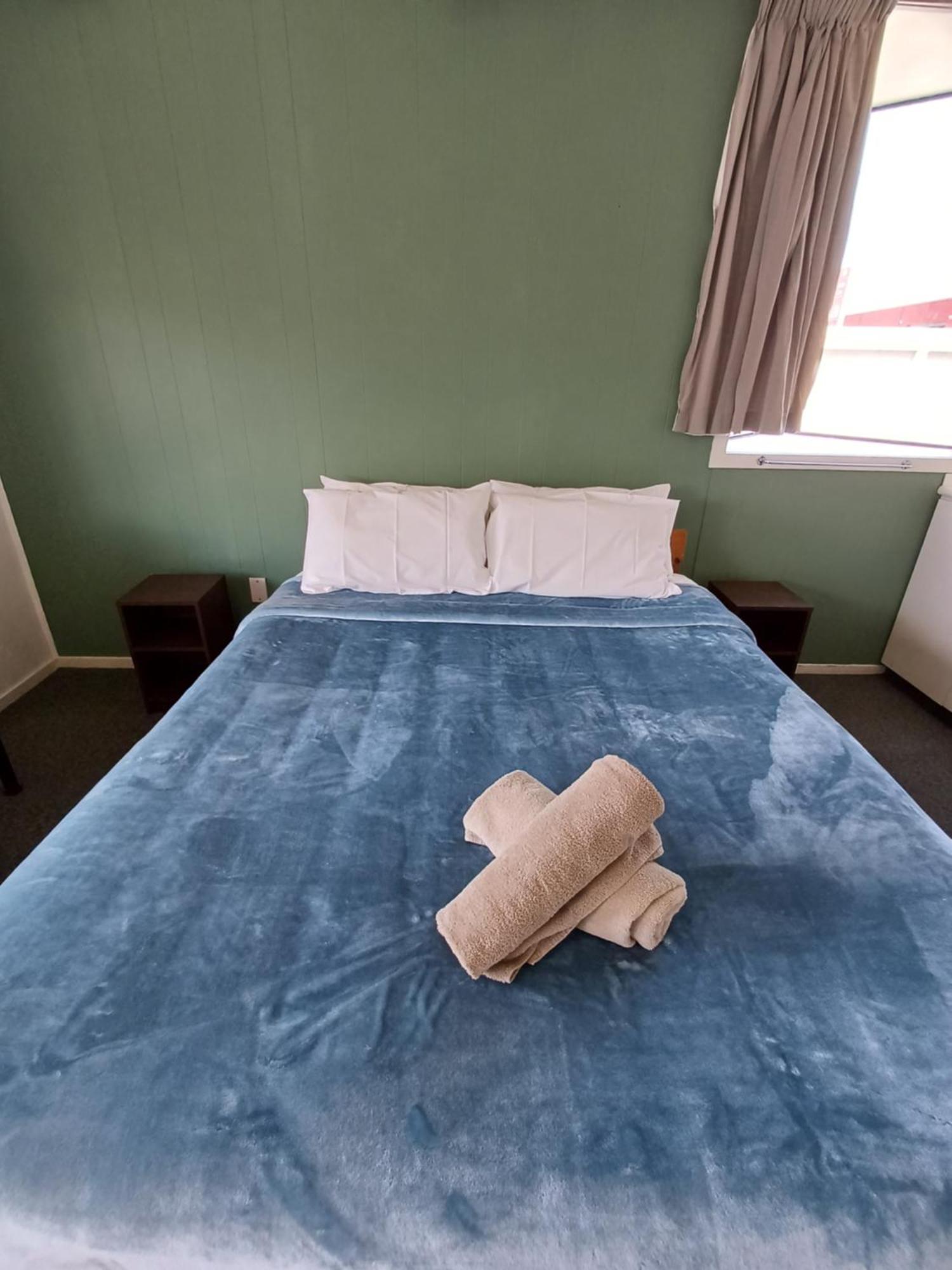 Gothic Heights Motel Christchurch Eksteriør bilde